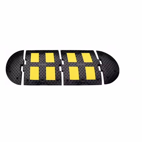 Weatherproof Reflective Visual Rubber Speed Hump Rubber Road Speed Breaker Traffic Safety Bump